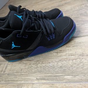 Jordan Flight Grade School 7Y